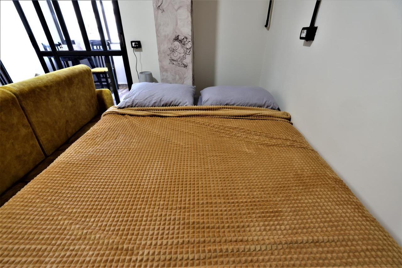 Stylish Studio In The Heart Of Tirana #3 Apartment Luaran gambar
